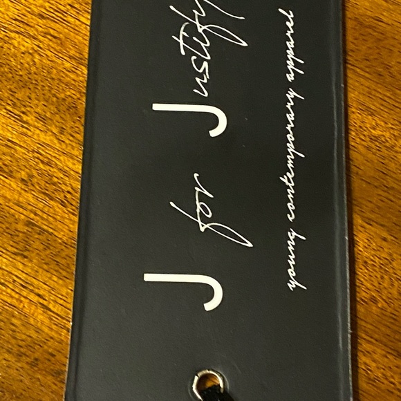 J for Justify Sz L Crop Top NWT😊😊 - Picture 2 of 11